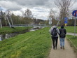 Režim vybudované cyklostezky na trase, je cyklostezka se smíšeným nebo odděleným provozem chodců a cyklistů. Na fotografii zleva: p. Fialová, p. Neckářová