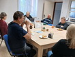 Trénink paměti je velmi efektivním nástrojem proti poklesu mentálních funkcí. Má za cíl posilovat kognitivní funkce, které jsou zapotřebí pro udržení duševního zdraví a oddalovat pravidelným a cíleným tréninkem jejich úbytek. Na fotografii zleva: p. Šopa, p. Voráčková, p. Ing. Beránek (lektor, který vás naučí, jak si cokoliv zapamatovat), p. Vondra, p. Limberk, p. Šopová